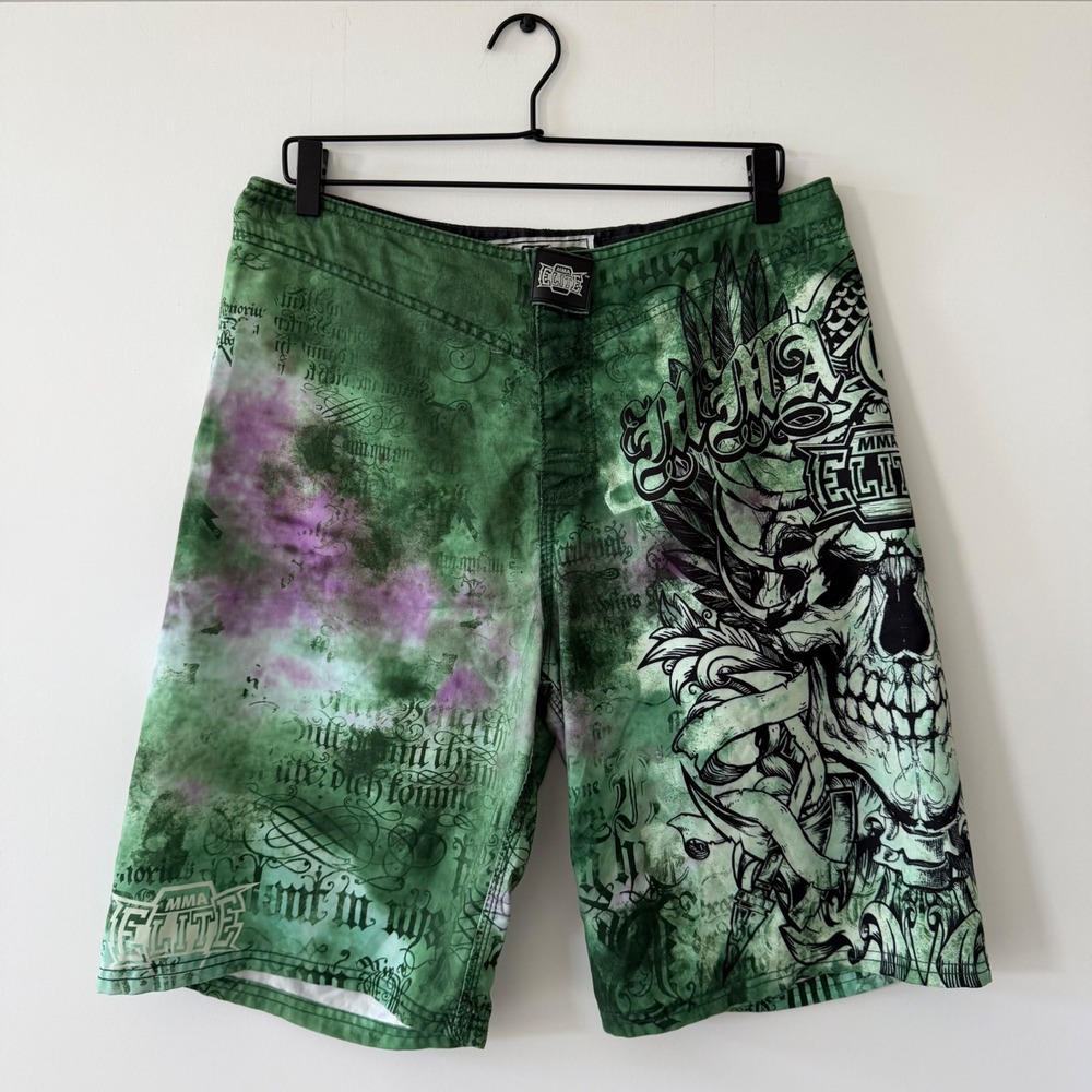 MMA Elite Mens Green Tie Dye Skull Graphic Board Shorts Size Medium